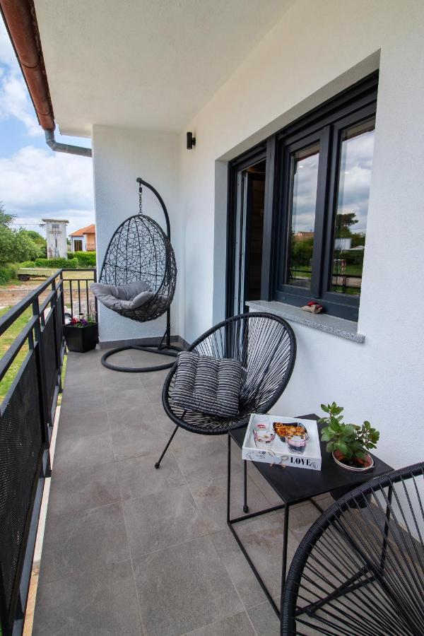 Apartman Gabrijela Muntic ภายนอก รูปภาพ